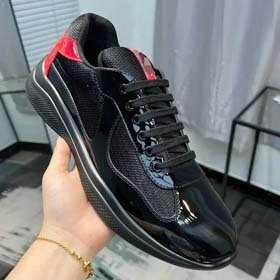 Prada (14 modèles) - 0584  