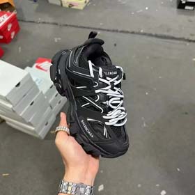 BALENCIAGA (9 modèles) - 0604  