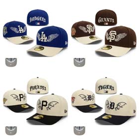 Casquettes de football (6 modèles) - 1030  
