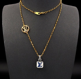 Louis Vuitton LV pendentif lettre empilé collier de dés-3574  
